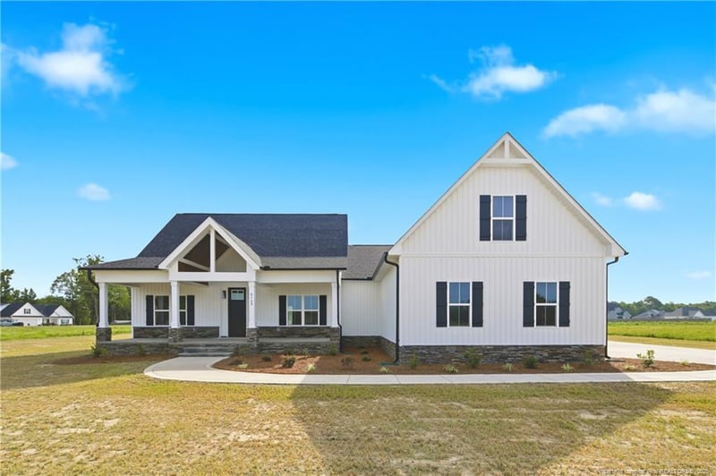 6729 Sim Canady Rd, Hope Mills, NC 28348