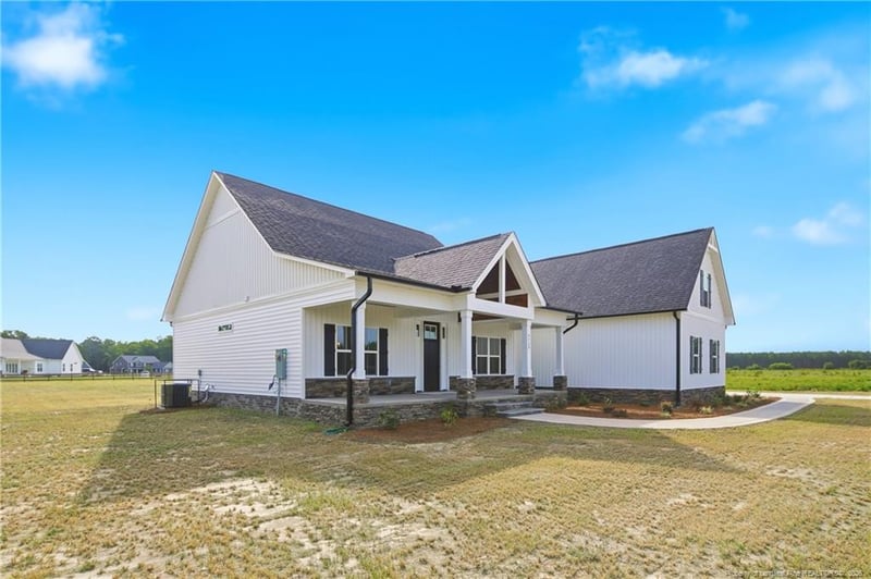 6729 Sim Canady Rd, Hope Mills, NC 28348