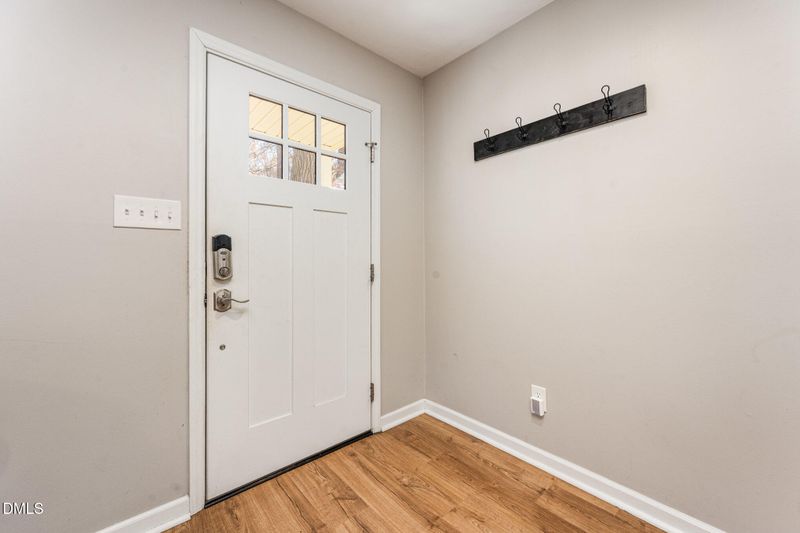 6730 Chauncey Dr, Raleigh, NC 27615