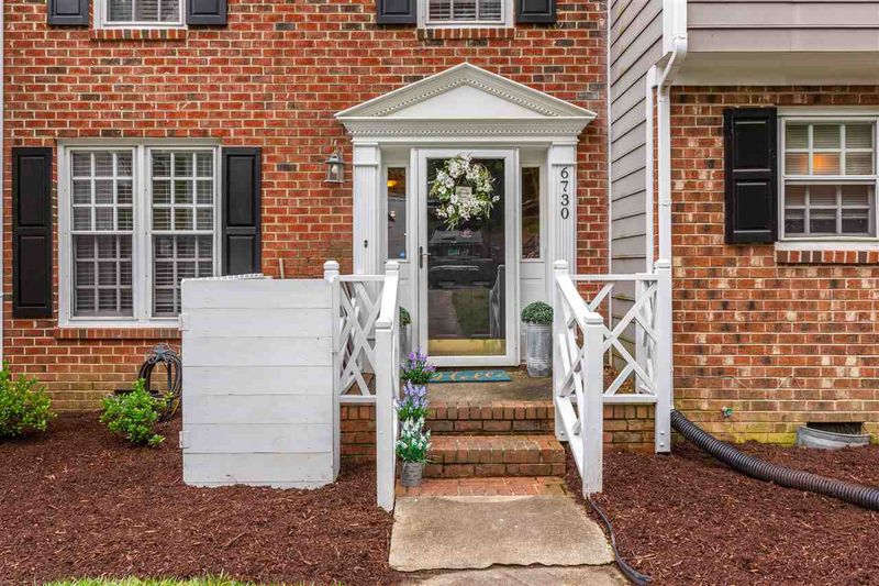 6730 Queen Annes Dr, Raleigh, NC 27613