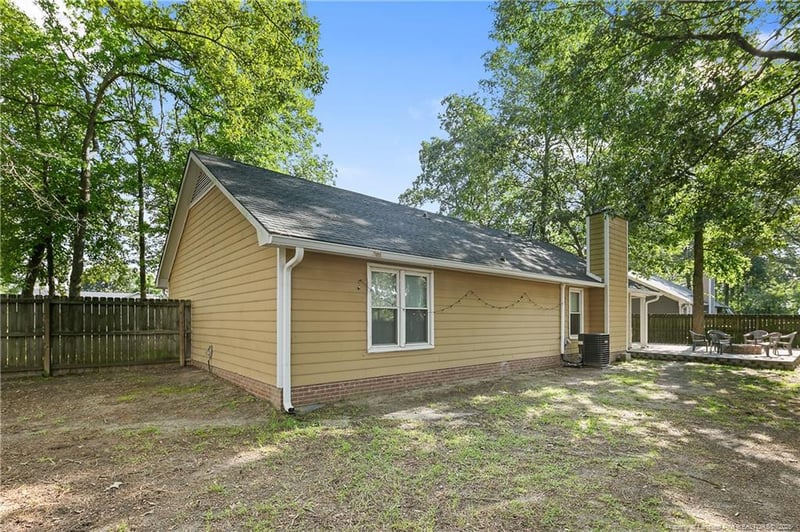 6732 Pacific Ave, Fayetteville, NC 28314