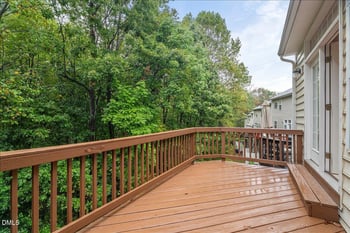 6733 Middleboro Dr, Raleigh, NC 27612