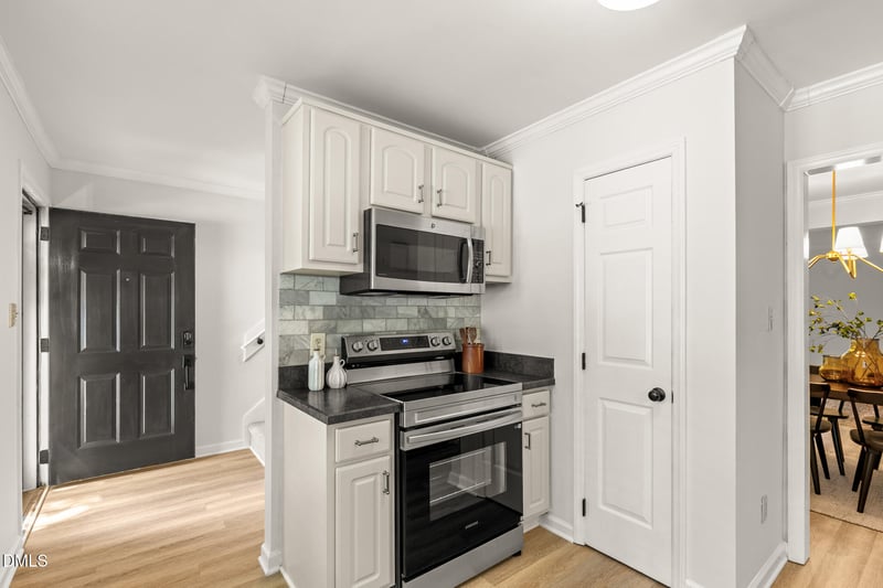 6734 Chauncey Dr, Raleigh, NC 27615