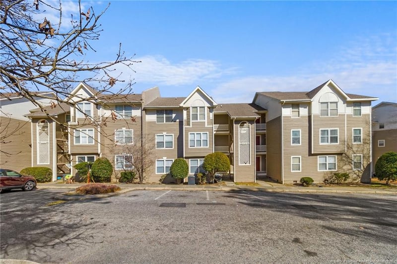 6736 Willowbrook Dr #6, Fayetteville, NC 28314