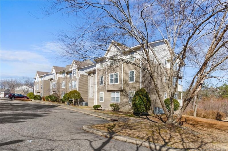 6736 Willowbrook Dr #6, Fayetteville, NC 28314