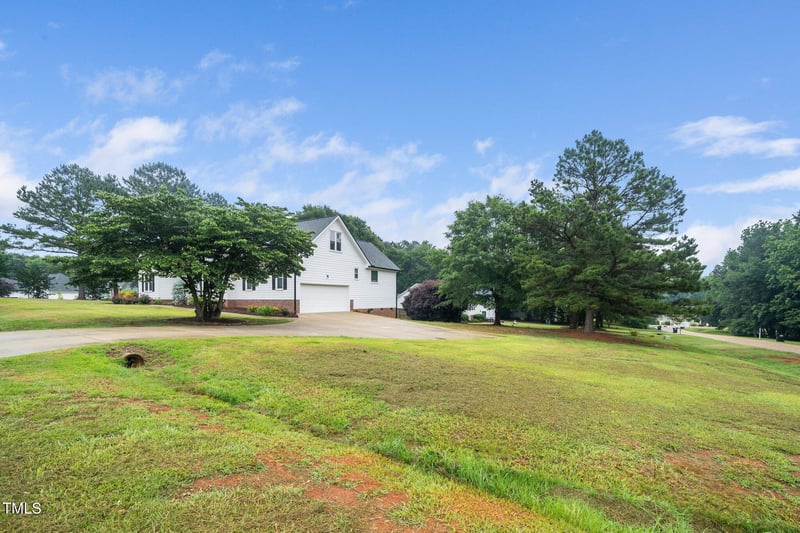 6737 Vernie Dr, Raleigh, NC 27603
