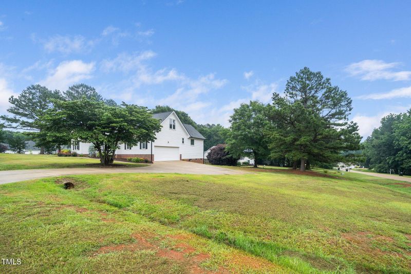 6737 Vernie Dr, Raleigh, NC 27603