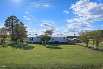 6738 Peacock Rd, Chadbourn, NC 28431