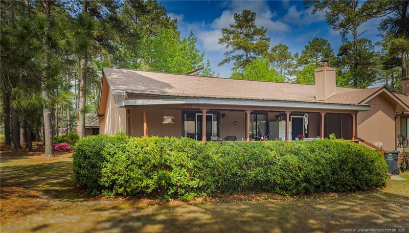 6739 Irongate Dr, Fayetteville, NC 28306