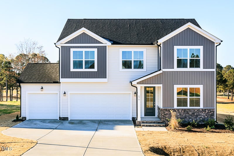 674 Barbour Farm Ln, Four Oaks, NC 27524