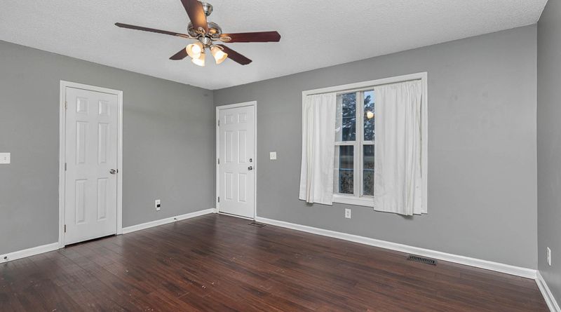 674 Thorne Rd, Selma, NC 27576