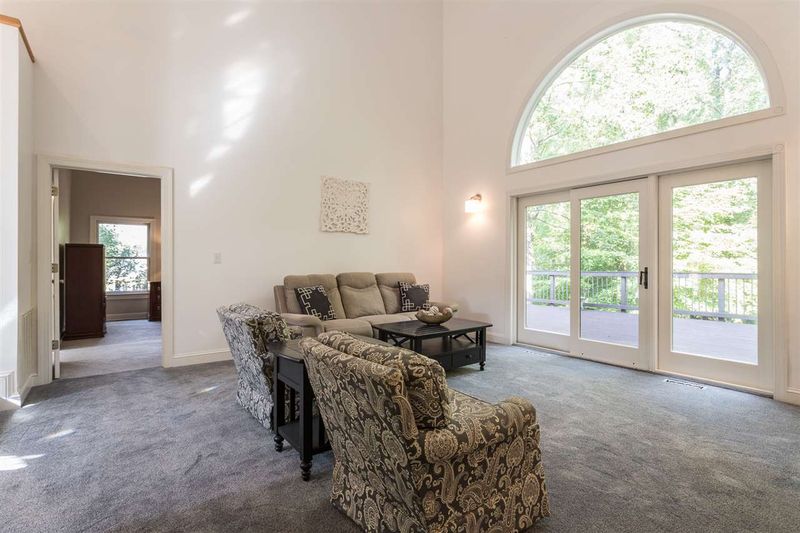 6740 Walnut Cove Dr, Raleigh, NC 27603