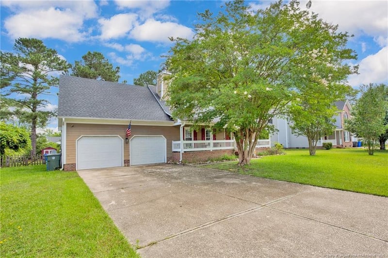 6745 Foxberry Rd, Fayetteville, NC 28314