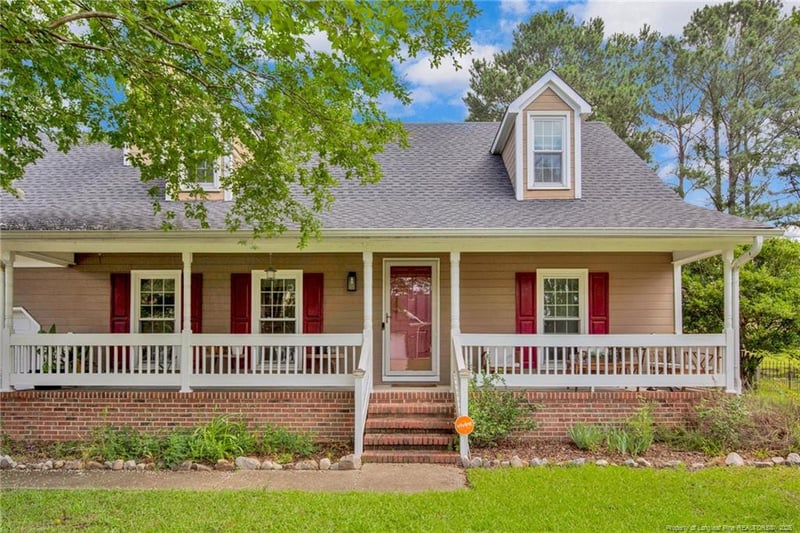 6745 Foxberry Rd, Fayetteville, NC 28314