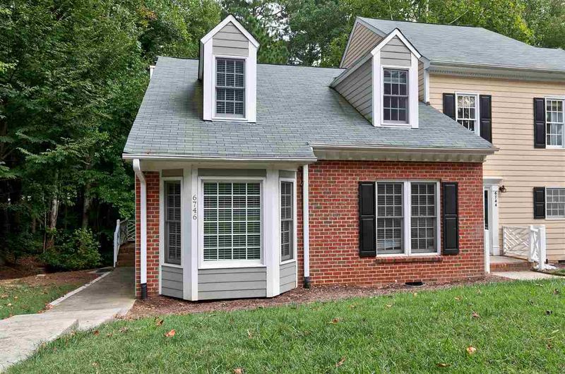 6746 Queen Annes Dr, Raleigh, NC 27613