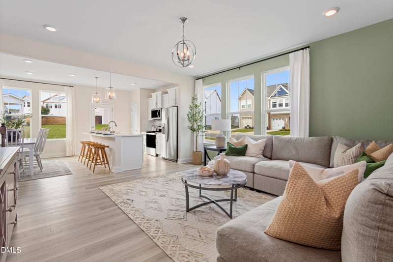 675 Sefton Park Dr, Zebulon, NC 27597