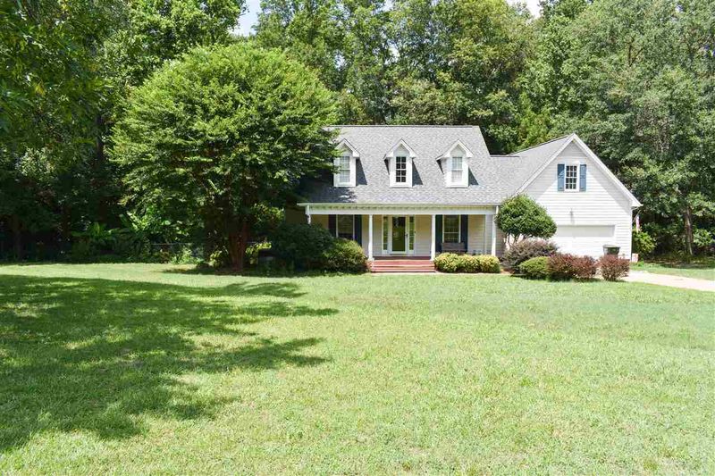6752 Walnut Cove Dr, Raleigh, NC 27603