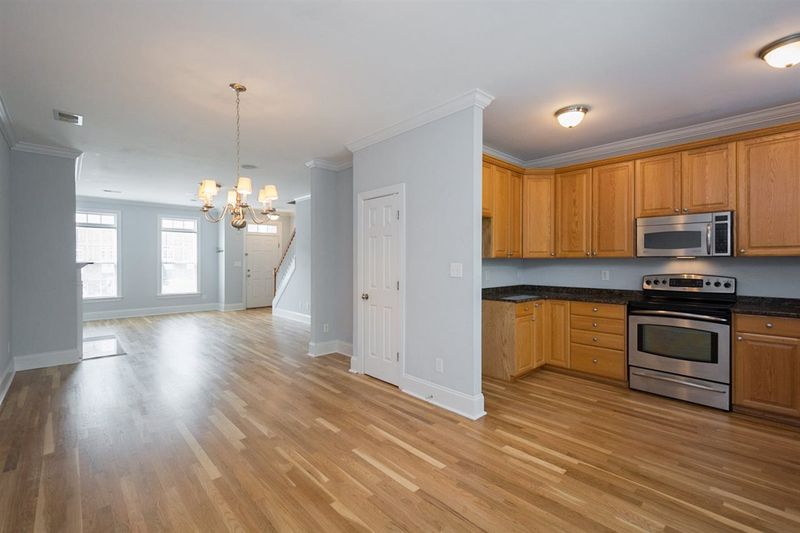 676 Highpark Ln, Raleigh, NC 27608