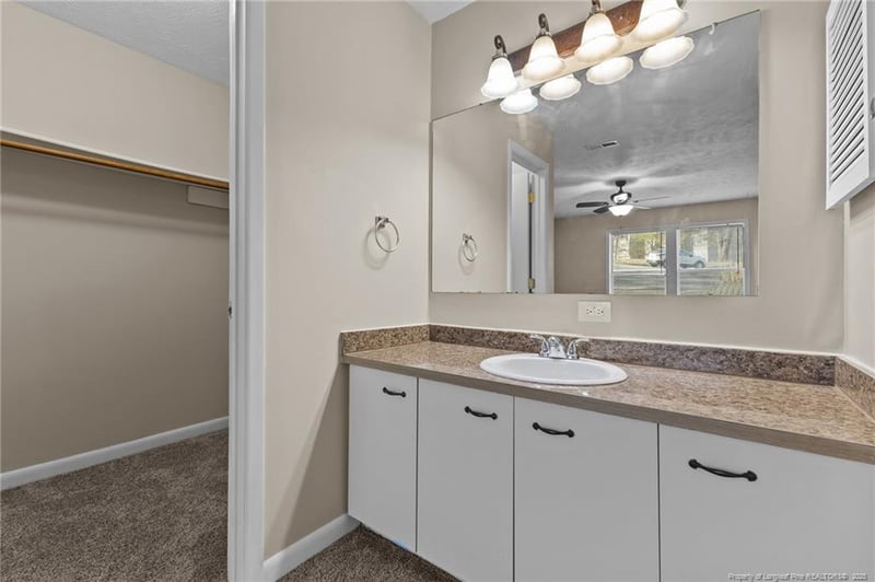 6760-1 Willowbrook Dr #1, Fayetteville, NC 28314