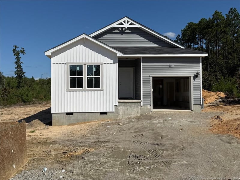 677 Blossom Trl, Lillington, NC 27546