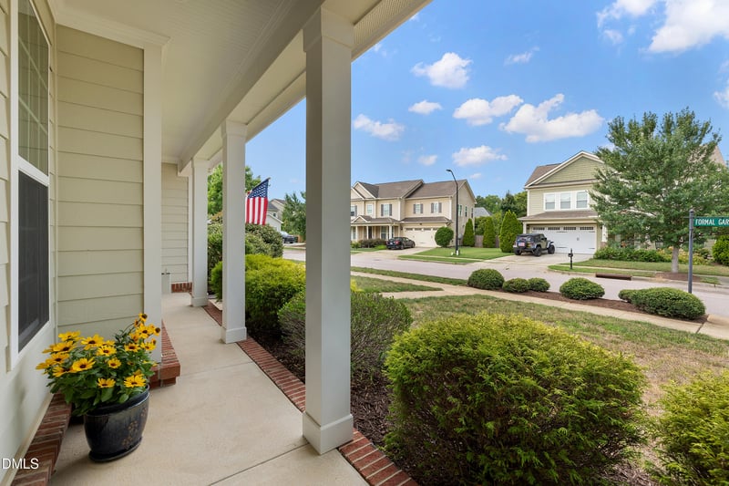 677 Democracy St, Raleigh, NC 27603