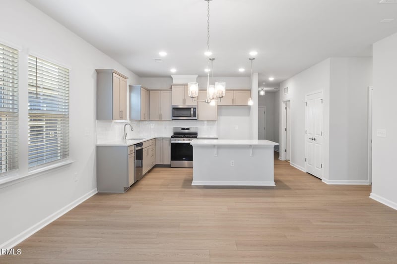 677 Fosterton Cottage Way, Raleigh, NC 27603