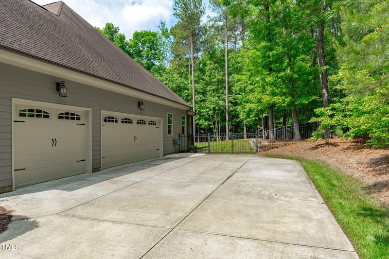 677 Juliette Ct, Creedmoor, NC 27522