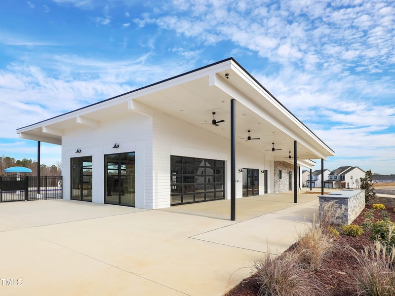 677 Leland Hill Cir, Zebulon, NC 27597