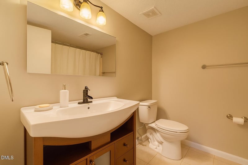 677 Pine Ridge Pl #677, Raleigh, NC 27609