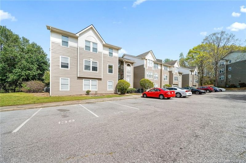 6780 Willowbrook Dr, Fayetteville, NC 28314