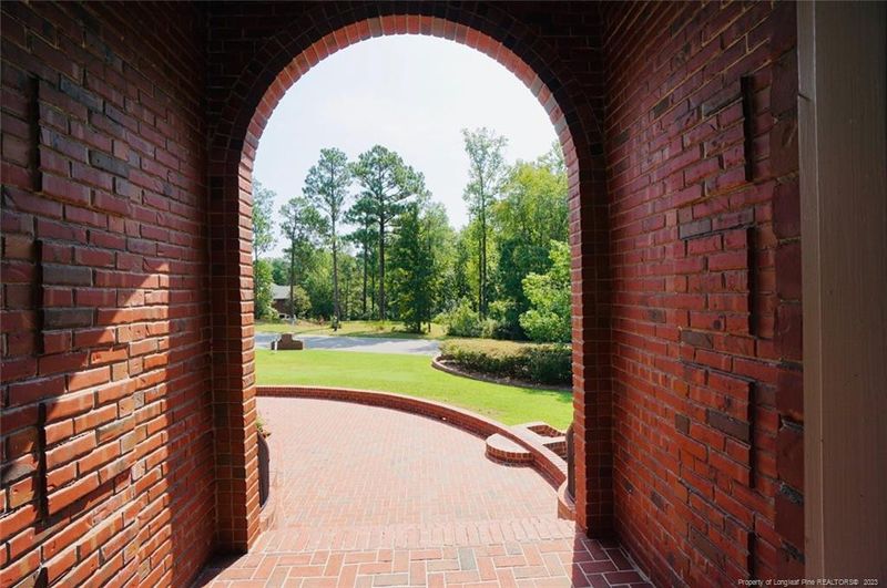 6784 Surrey Rd, Fayetteville, NC 28306