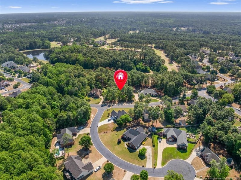 6789 Surrey Rd, Fayetteville, NC 28306