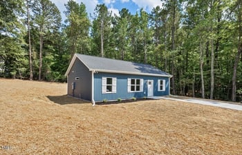 679 Jasmine Rd, Fuquay Varina, NC 27526