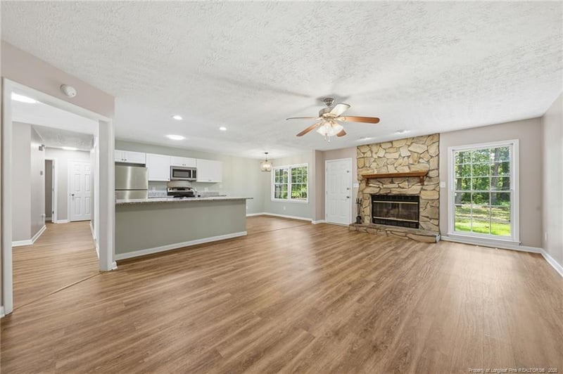 6791 Seaford Dr, Fayetteville, NC 28314