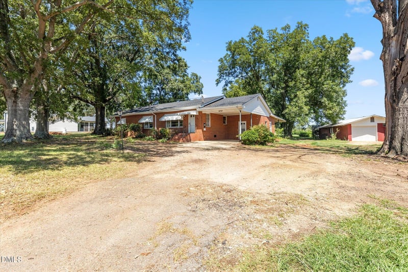 6797 Nc 231, Middlesex, NC 27557