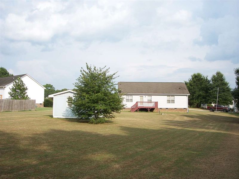 68 Applecross Dr, Clayton, NC 27520