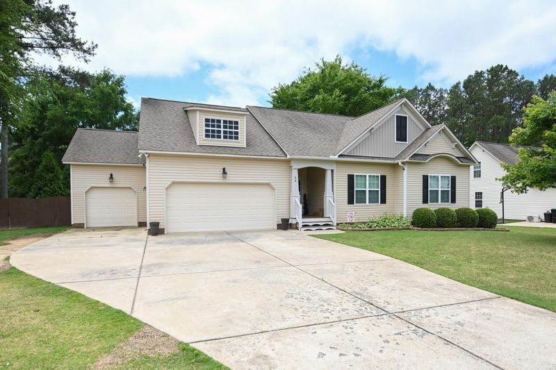 68 Brazil Nut Ln, Smithfield, NC 27577