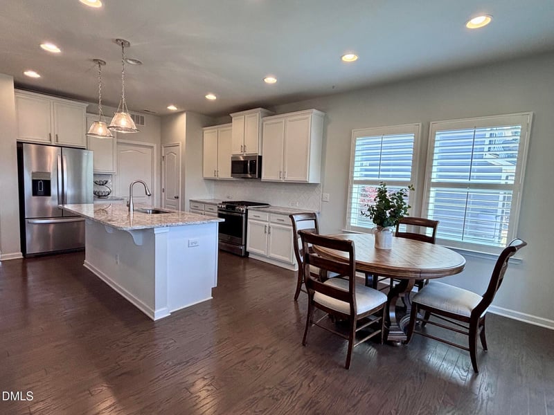 68 Chinaberry Dr, Clayton, NC 27527