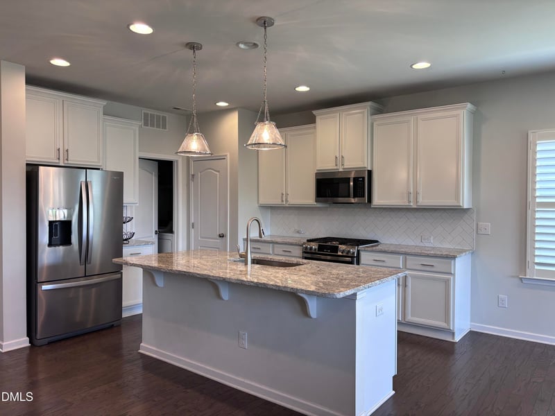68 Chinaberry Dr, Clayton, NC 27527