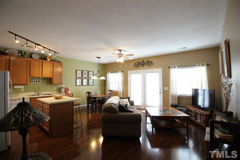 68 Cole Pl #B, Chapel Hill, NC 27517