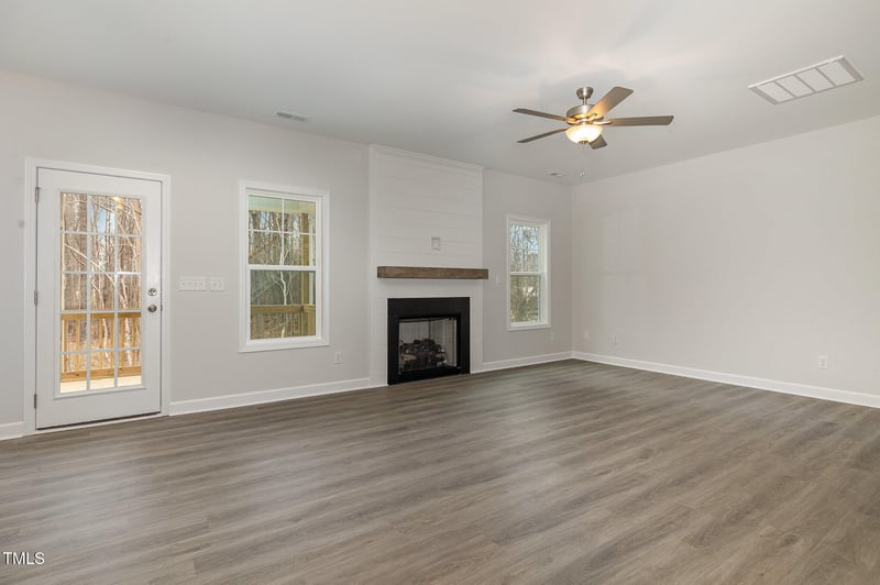 68 Earl Ct, Smithfield, NC 27577