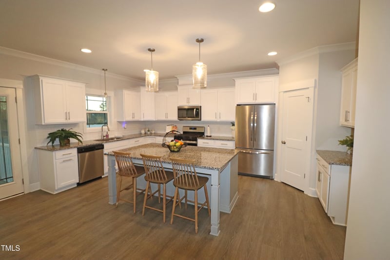 68 Hampshire Ct, Four Oaks, NC 27524