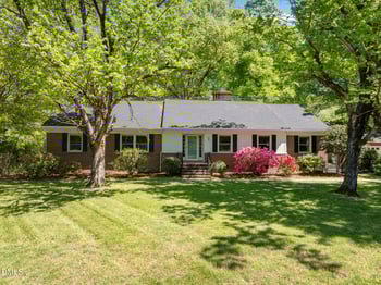 68 Oakwood Dr, Chapel Hill, NC 27517