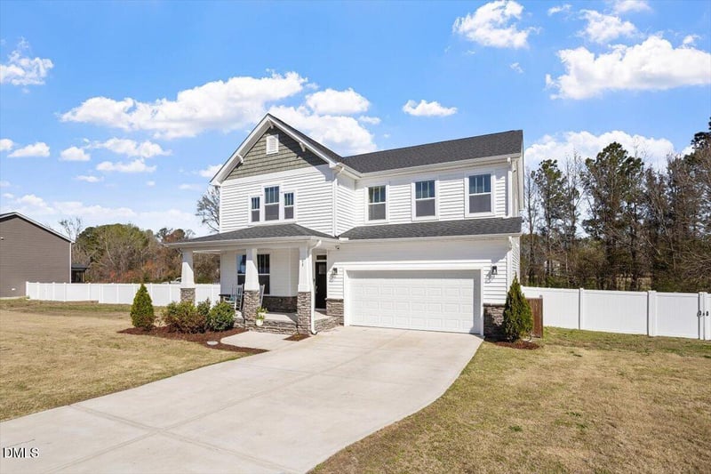 68 Salem Village Dr, Fuquay Varina, NC 27526