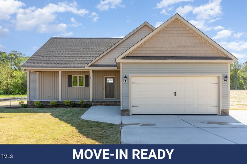 68 Tee Dr, Selma, NC 27576