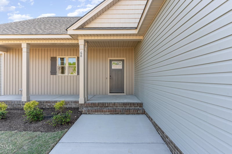 68 Tee Dr, Selma, NC 27576