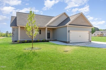 68 Tee Dr, Selma, NC 27576