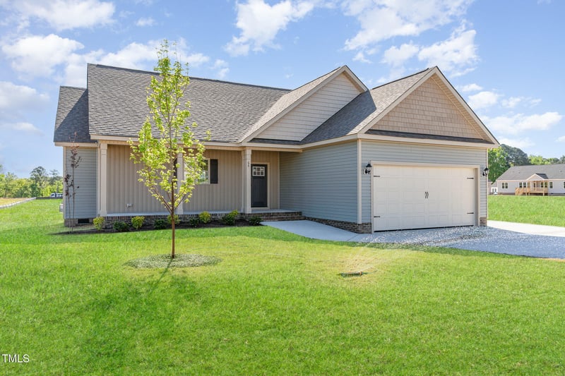 68 Tee Dr, Selma, NC 27576