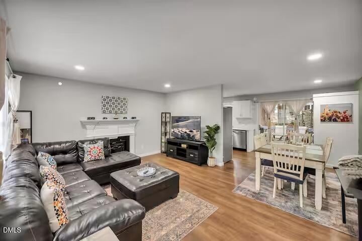 68 Willow Way, Chapel Hill, NC 27516