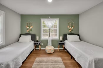 68 Willow Way, Chapel Hill, NC 27516